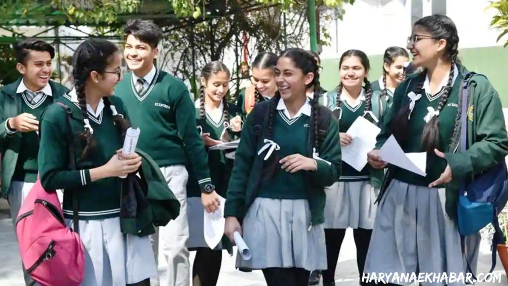 स्कूली छात्रों के लिए खुशखबरी, सीएम खट्टर के जन्मदिन पर टैबलेट वितरित करेगी सरकार School Students