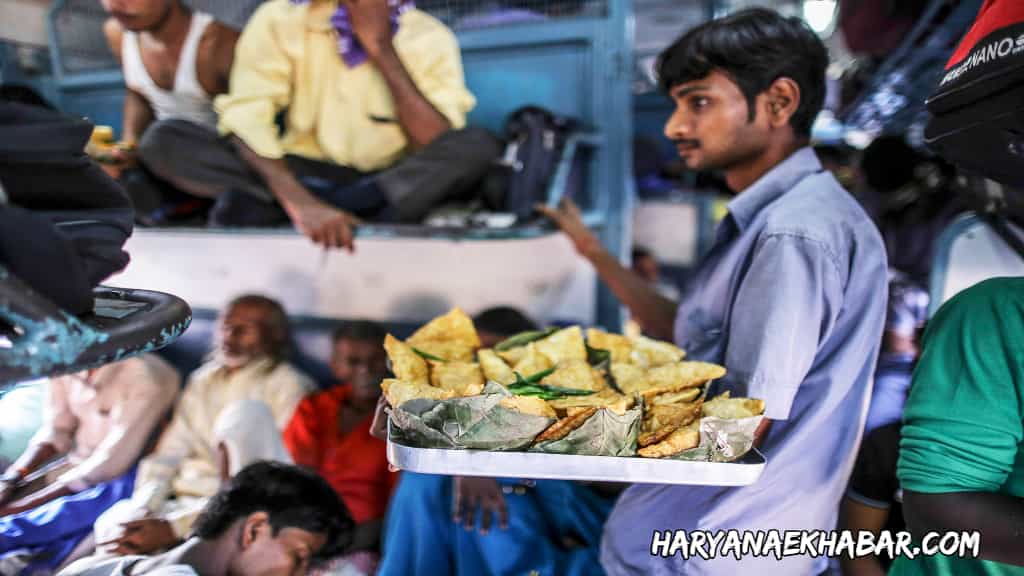 अब ट्रेन में सफर के दौरान WhatsApp से सीट पर खाना मंगवा सकेंगे यात्री, यहां जानें पूरी प्रोसेस RAIL
