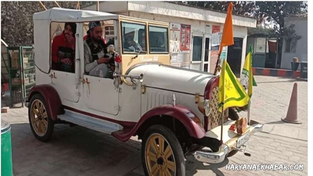 किसान आंदोलन के दौरान अंग्रेजों के जमाने की कार देखने को मिली, कार में बुलेट के टायर CAR