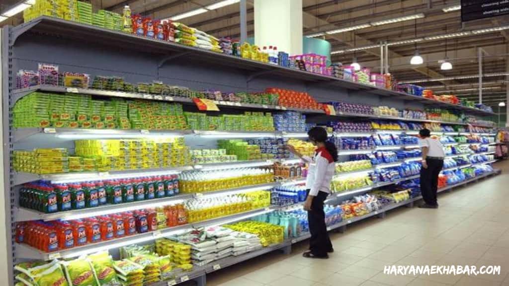 चंडीगढ़ के इस स्टोर में एक रुपए में मिल रहा हैं एक कपड़ा, बस यें Document दिखाएं और करें खरीददारी bajar