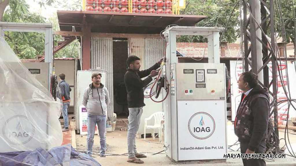 आमजन को मंहगाई का जोरदार झटका, दिल्ली- NCR समेत कई शहरों में बढ़ी CNG की कीमतें CNG PUMP BHIWANI