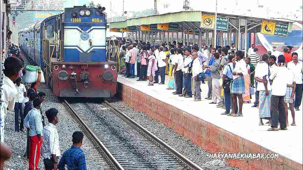 Indian Railway: रेल यात्रियों के लिए बड़ी खुशखबरी, यह नई सुविधा यात्रियों को देगी आराम TRAIN RAILWAY STATION