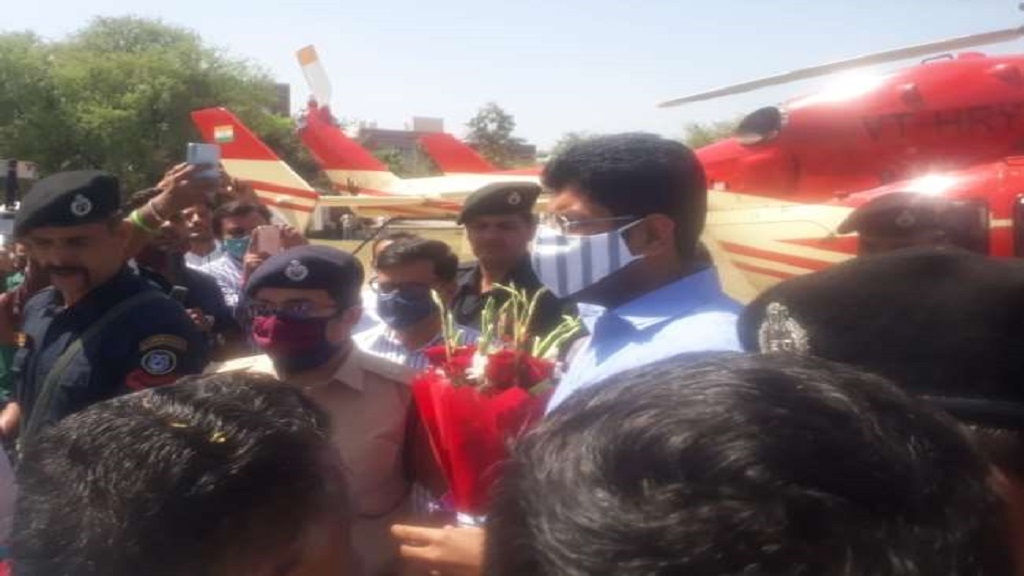 हरियाणा में नहीं लगेगा लॉकडाउन, श्रमिक बिना डर के करें काम: दुष्यंत चौटाला 31 03 2021 pandushyant1 21513128