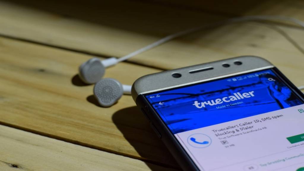 Truecaller यूजर्स के लिए झटका, अब बंद हो जाएगा यह खास फीचर TRUECALLER