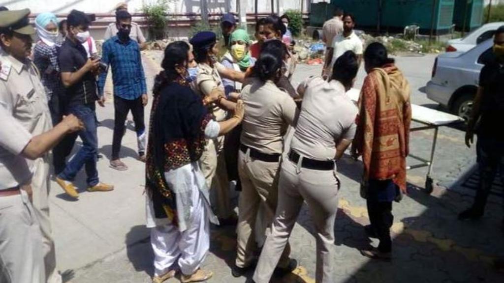करनाल में DEO के ड्राइवर ने की आत्महत्या, शव को लेकर प्रेमिका व परिजनों के बीच हंगामा karnal news today