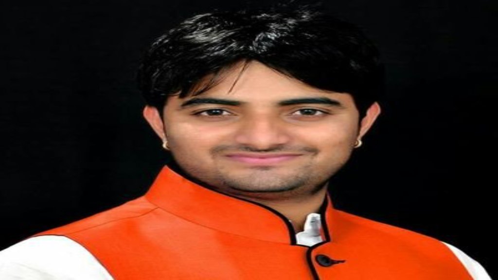 हट जा ताऊ पाच्छे नै...सिंगर विकास पर हमला, सेल्फी लेने पर हुआ विवाद vikas singer