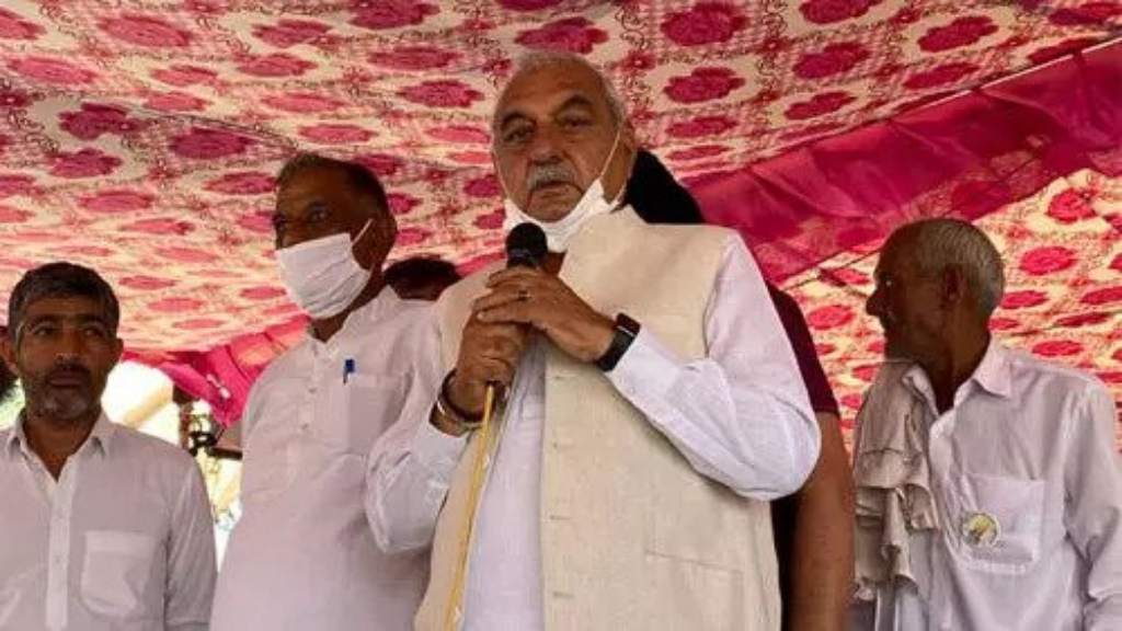 धरना दे रहे किसानों के बीच पहुंचे भूपेंद्र सिंह हुड्डा, किया बड़ा ऐलान BHUPENDER SINGH HOODA