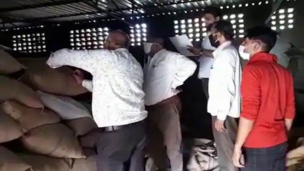 सरसों की कालाबाजारी पर अंकुश के लिए बड़ी कार्रवाई, 15 तेल मिलों पर छापे DADRI NEWS 2