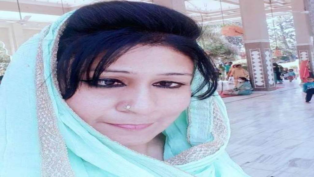 मिलिए हरियाणा की पहली जादूगरनी से, विदेशों तक धुम मचा रहा है इनका जादू ambala lady magician