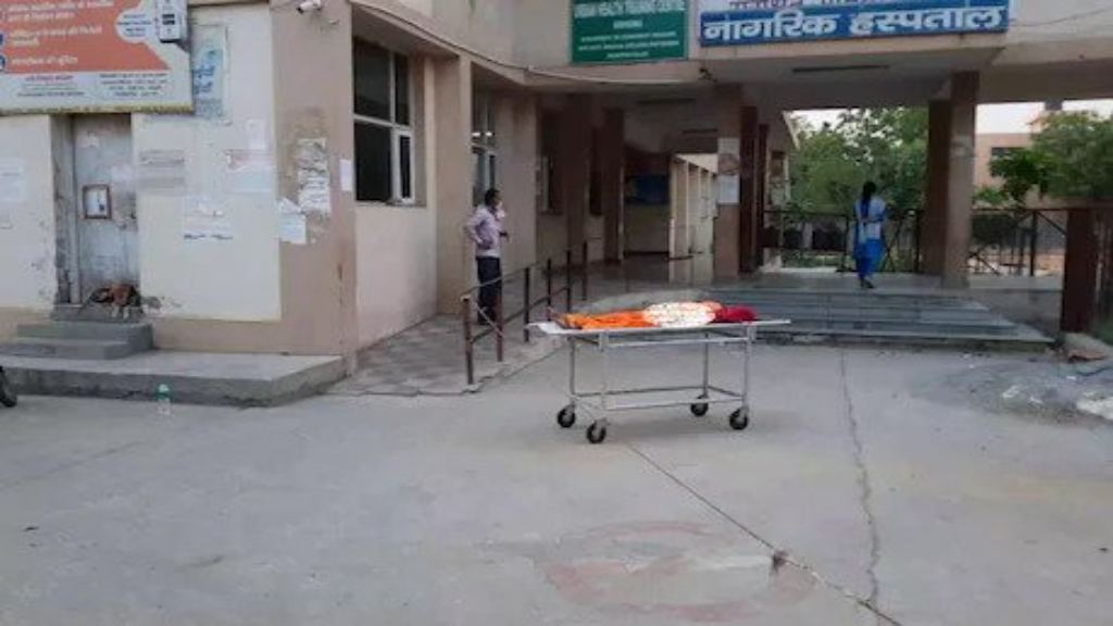 सोनीपत में 2 घंटे तक नहीं आई एंबुलेंस, कोरोना संक्रमित महिला ने तोड़ा दम sonipat news