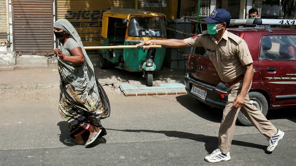 लॉकडाउन में बाहर घूमने वालों की अब नहीं खैर, सख्ती से निपटने के आदेश जारी lockdown police