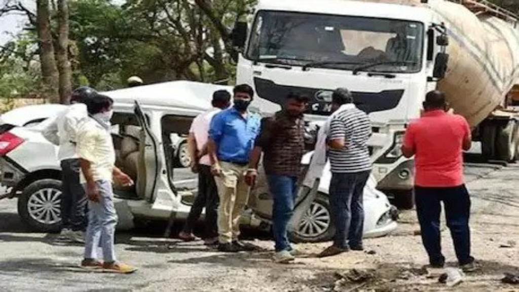 महेंद्रगढ़ में कार और ट्राले की टक्कर, आर्मी जवान सहित दो की मौत mahendergarh news today