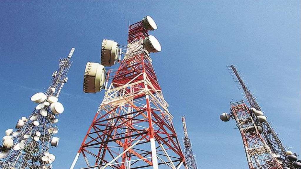 पंचकूला में Wi-Fi बंद और उड़े मोबाइल सिग्नल, यें बड़ी वजह आई सामने mobile tower