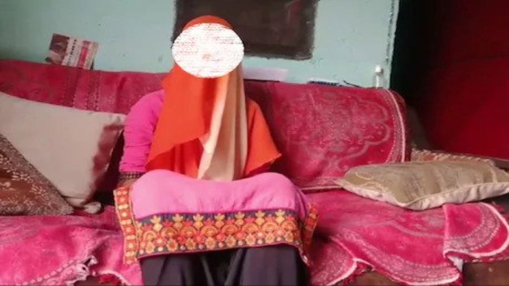 पहले पड़ोसन को माना बहन, फिर अश्लील वीडियो बना की रेप की कोशिश panipat rape news