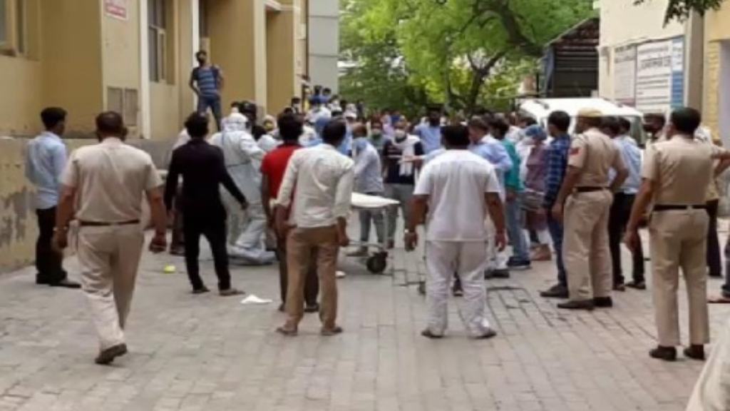 अस्पताल की तीसरी मजिल से कूदे बिजली विभाग के पूर्व एसडीओ, थे कोरोना संक्रमित rewari sdo news today
