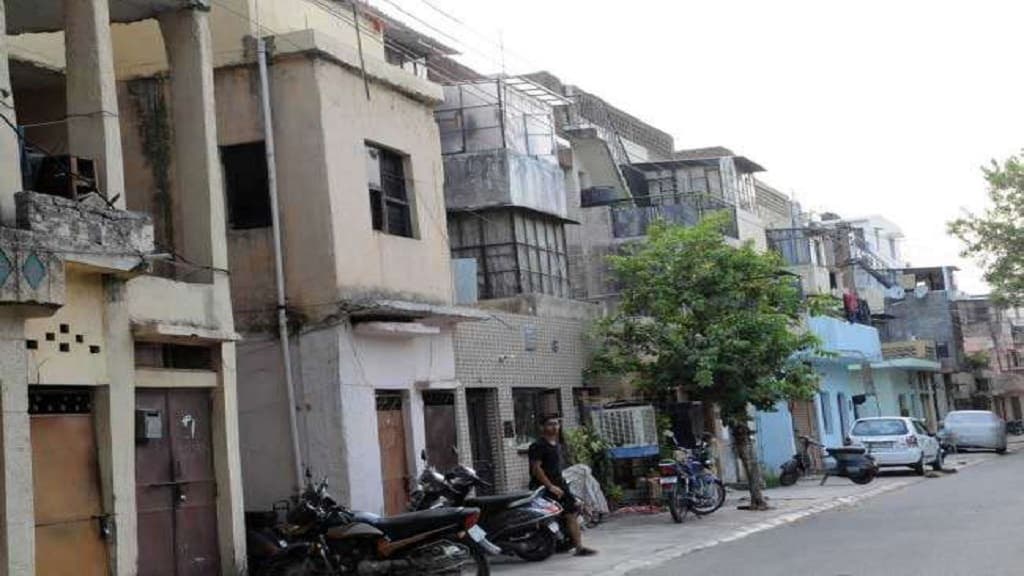 रोहतक में 100 से ज्यादा अवैध कॉलोनियां, बुलडोज़र चलाने की तयारी; डीसी ने जारी किया ये आदेश house home