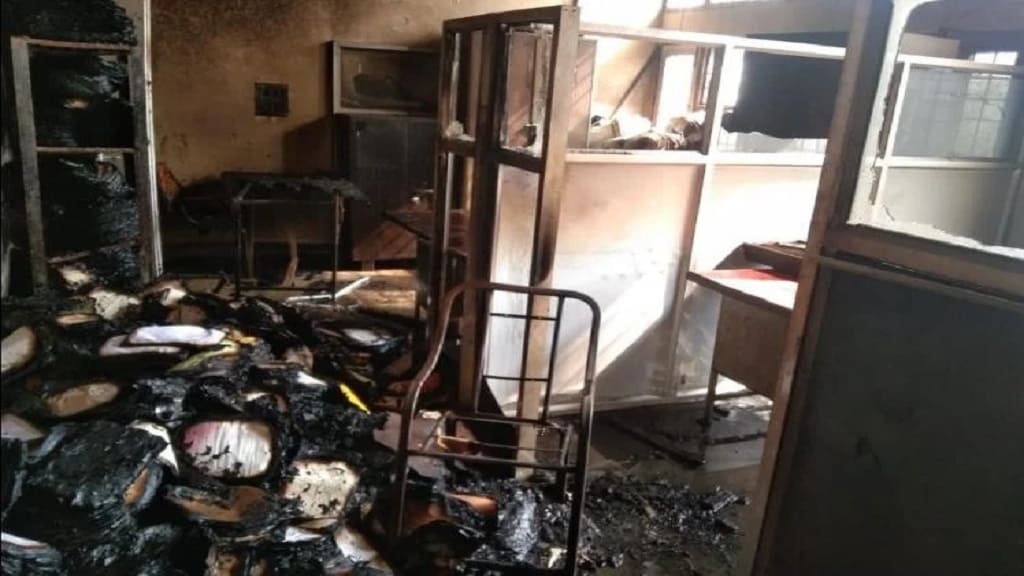 तहसील कार्यालय झज्जर में लगीं आग, पूरा रिकॉर्ड जलकर खाक jhajjar tehsil fire aag