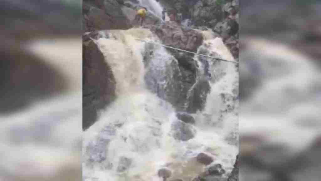 हरियाणा में भारी बारिश से जीवित हो उठा महाभारत काल का झरना FARIDABAD