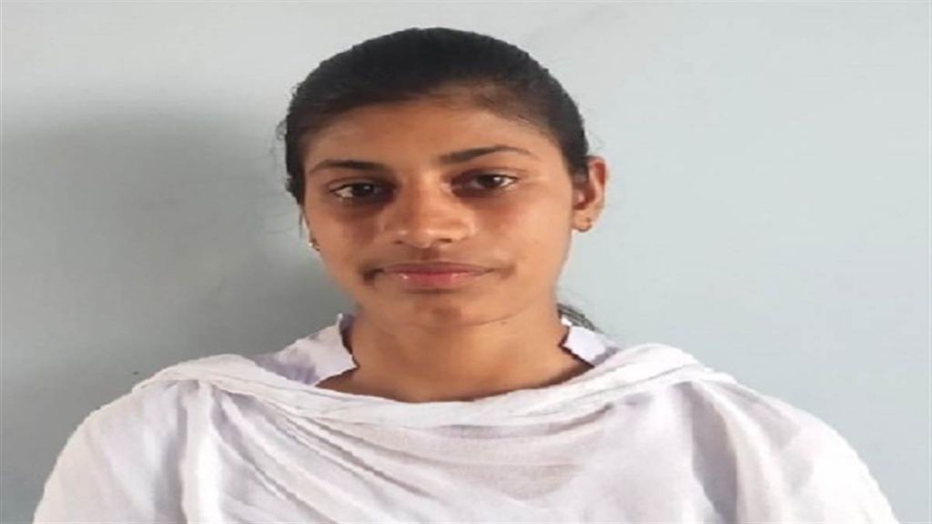 किसान की बेटी बनी हरियाणा टॉपर, देश की सेवा करना चाहती है काजल hbse kajal