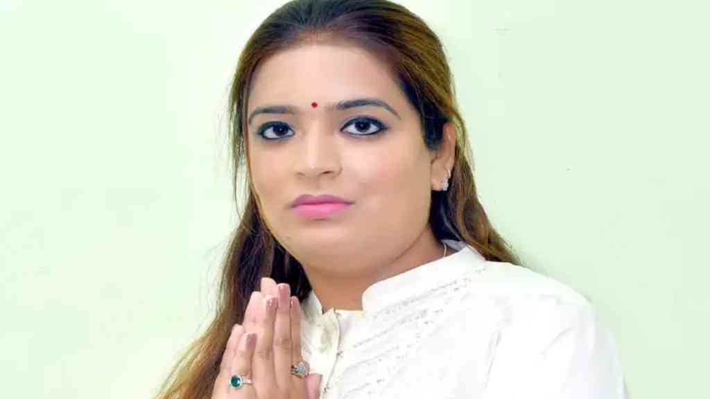 इसे बोलते हैं घर की नगरपालिका, साक्षी खुराना बनी चैयरमेन, पति, सास और जेठानी बनें पार्षद sakshi khurana