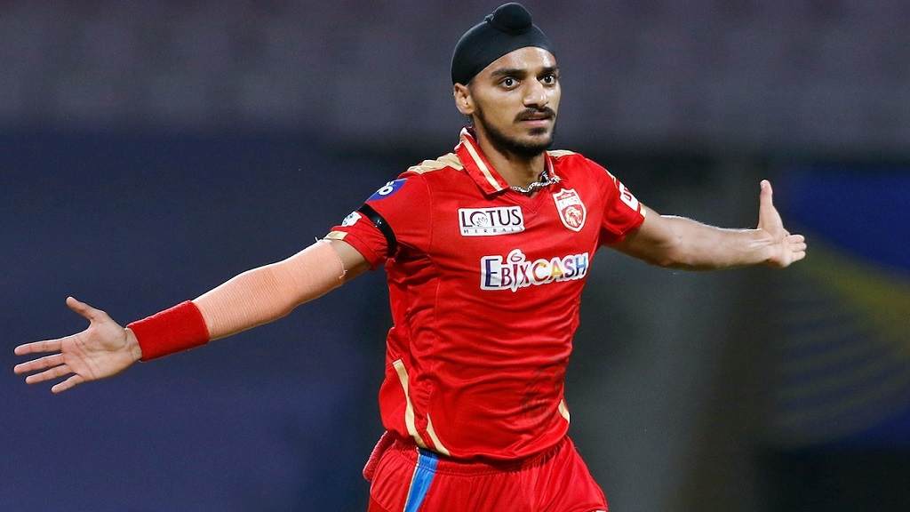 अर्शदीप के बचाव में आए कई पूर्व क्रिकेटर और नेता, फैमिली में भी दिया हेटर्स को करारा जवाब Arshdeep SIngh Cricketer