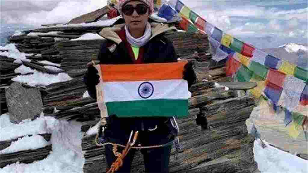 हरियाणा की बेटी रीना भट्टी ने रचा इतिहास, मात्र 70 घंटे में फतह की दो चोटियां Reena Bhatti Hisar