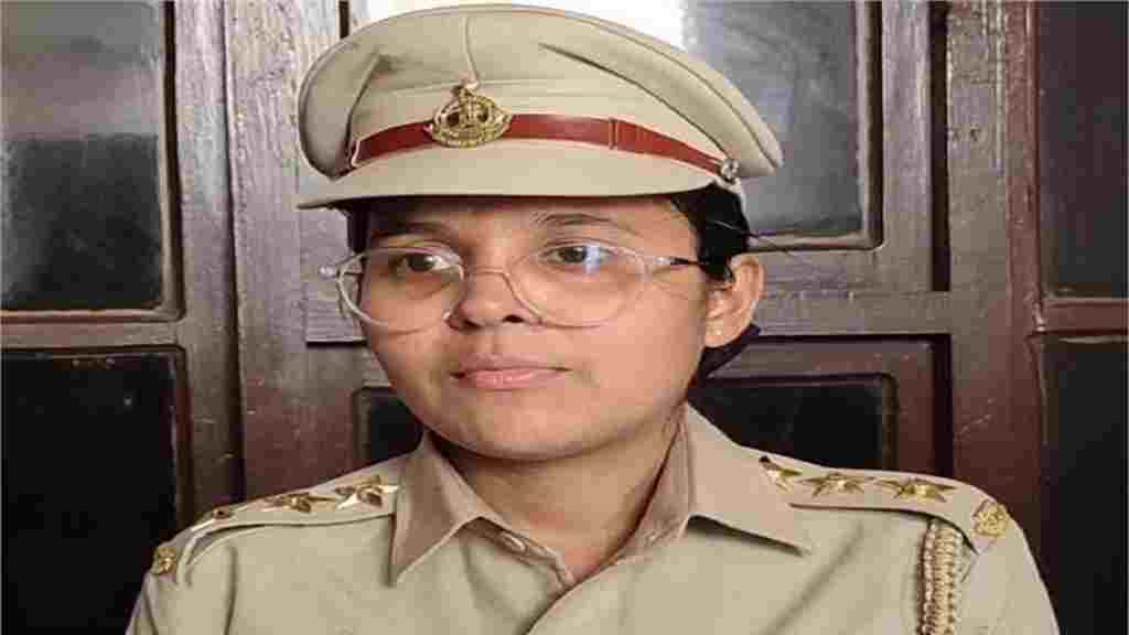 पिता की मजदूरी को नहीं बनने दिया मजबूरी, कड़ी मेहनत से GST इंस्पेक्टर बनी मजदूर की बेटी Komal GST Inspector Karnal