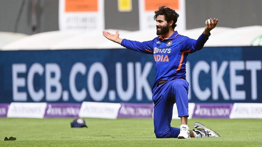 जडेजा ने पकड़ा हेटमायर का ऐसा कैच, देखकर हर कोई हैरान; यहाँ देखे वायरल विडियो Ravindra Jadeja Cricketer