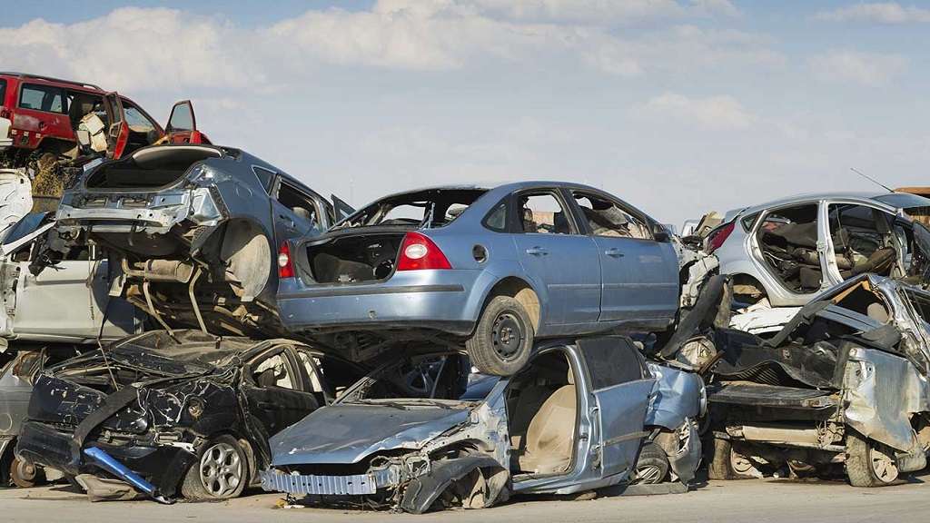क्या आप पुरानी कार को स्क्रैप करना चाहते है, तों RTO से जुड़े इन नियमों का रखें ध्यान Car Scrape