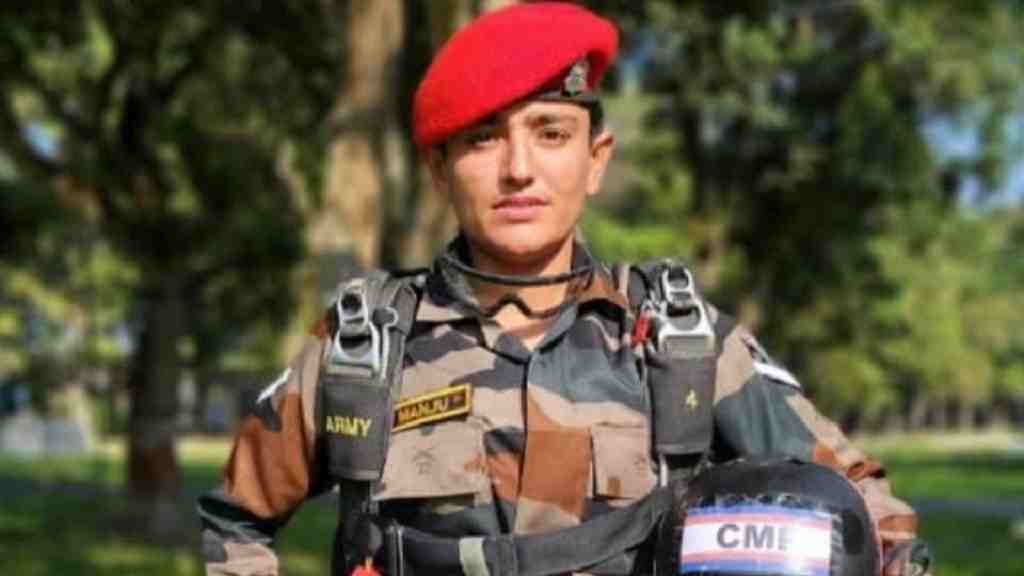 हरियाणा की मंजू बनी देश की पहली महिला सैनिक स्काई डाइवर, दस हज़ार फीट से लगाई छलांग Manju Nain Jind