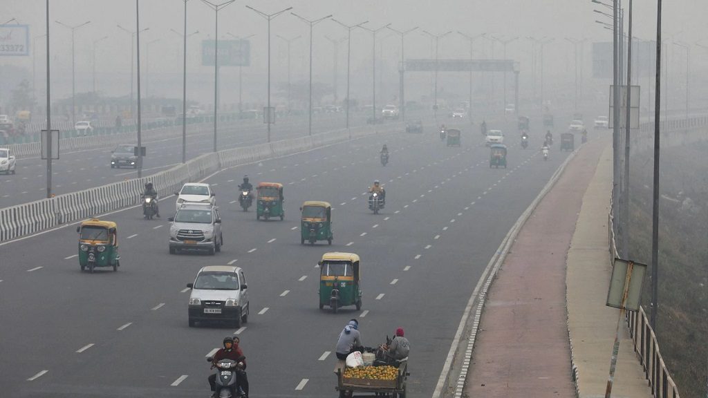 दिल्ली- NCR के लिए आई राहत भरी खबर, GRAP- 3 की इन पाबंदियों से मिला छुटकारा Air Pollution