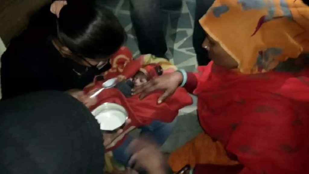 हरियाणा में फिर शर्मशार हुई मानवता, कड़कड़ाती ठंड में मासूम बच्ची को रेहड़ी पर छोड़कर फरार Baby Panipat