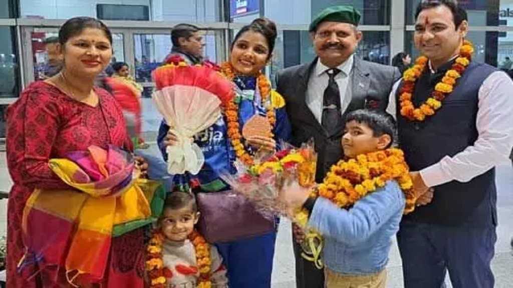 हरियाणा की बेटियों ने बढ़ाया हिंदुस्तान का गौरव, थाईलैंड में हुई एशियन किक बॉक्सिंग प्रतियोगिता में जीतें ब्रोंज मैडल Priyanka Sharma