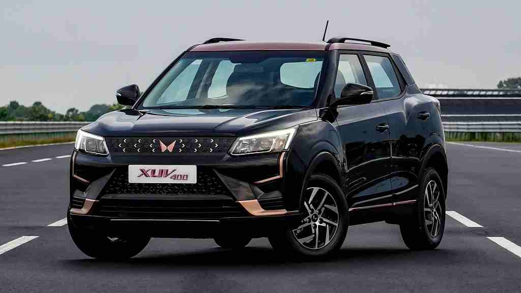 Mahindra XUV 400: वेटिंग टाइम से लेकर टॉप स्पीड तक सभी जानकारी एक साथ, यहाँ पढ़े इससे जुड़ी खास बातें Mahindra XUV400