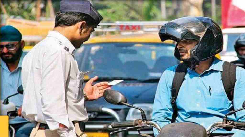 अगर आपका भी है दिल्ली आने का प्लान, पढ़ लें ये जरूरी खबर, नहीं तो उठानी पड़ेगी परेशानी Traffic rules