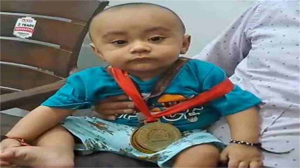 हरियाणा में पांच महीने के बच्चे के पास 12 आईडी प्रुफ, इंडिया वर्ल्ड रिकॉर्ड में दर्ज हुआ नाम Faridabad Nitin Agrwal