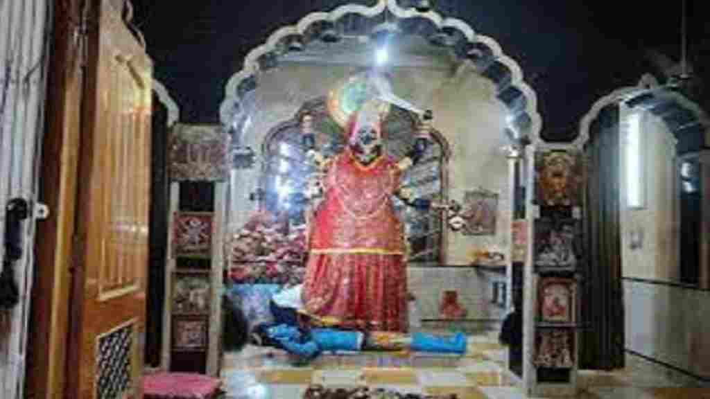 हरियाणा के बाबा ने राजस्थान में 3 साल तक एक पैर पर खड़े होकर की तपस्या, आज मंदिर में दूर- दूर से आते हैं श्रद्धालु Kali Mata Bikaner