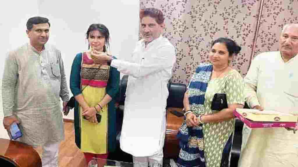 UGC NET Result: हरियाणा की बेटी ने दिखाया दम, ऑल इंडिया किया टॉप UGC NET RESULT Nikita Malik