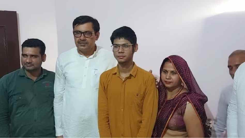 हरियाणा बोर्ड 10वीं के टॉपर हिमेश ने बताया सक्सेस मंत्र, रोजाना 4 घंटे पढ़ाई; बनना चाहते है IAS Himesh Fatehabad