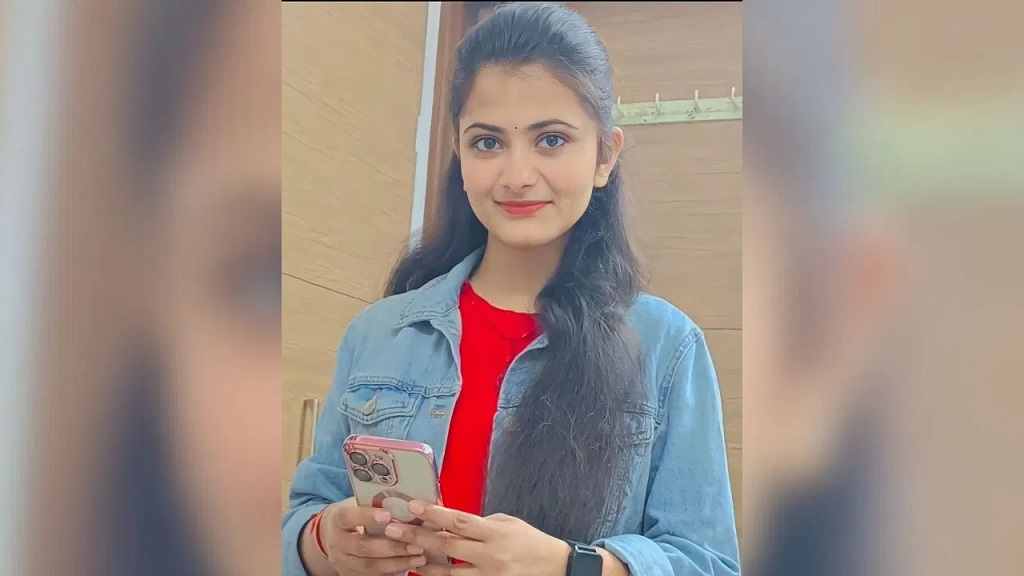 दिव्या तंवर ने चुटकी में दो बार क्रैक किया UPSC एग्जाम, पहले बनीं IPS और अब बनी IAS अधिकारी IAS Divya Tanwar Mahendragarh