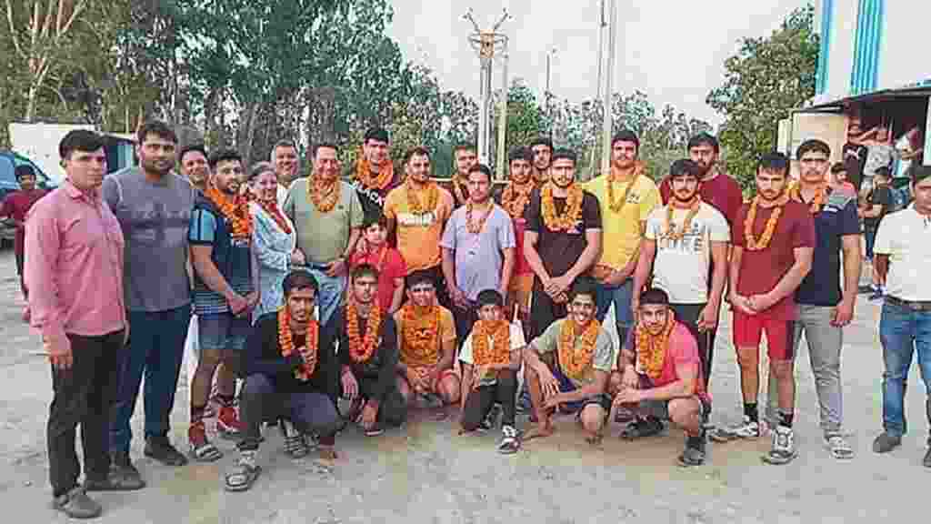 बहादुरगढ़ के 6 बहादुर पहलवान दिखाएंगे विदेशी धरती पर दम, जॉर्डन में होगा जोरदार मुक़ाबला Kusti Pahalwan Bahadurgarh