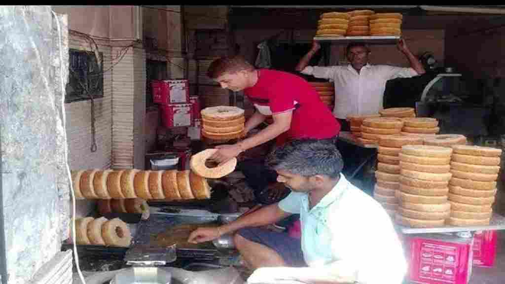रोहतक के घेवर की कनाडा समेत कई देशों में होती है सप्लाई, 1000 किलो से अधिक रोजाना की खपत Rohtak Ghewar