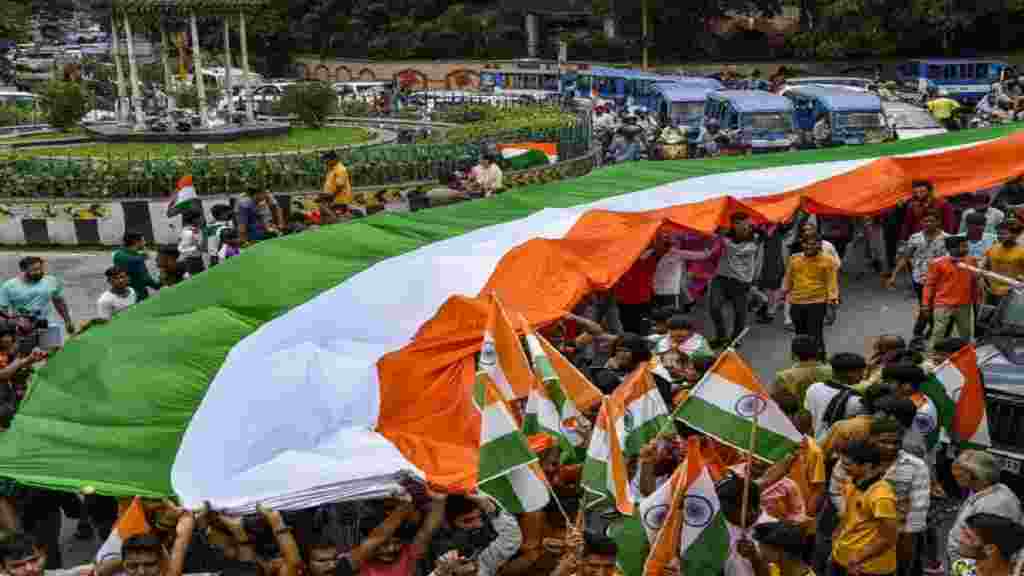 हरियाणा में सभी 90 विधानसभा क्षेत्रों में BJP निकालेगी तिरंगा यात्रा, पढ़ें कार्यक्रम का शेड्यूल Tiranga Yatra