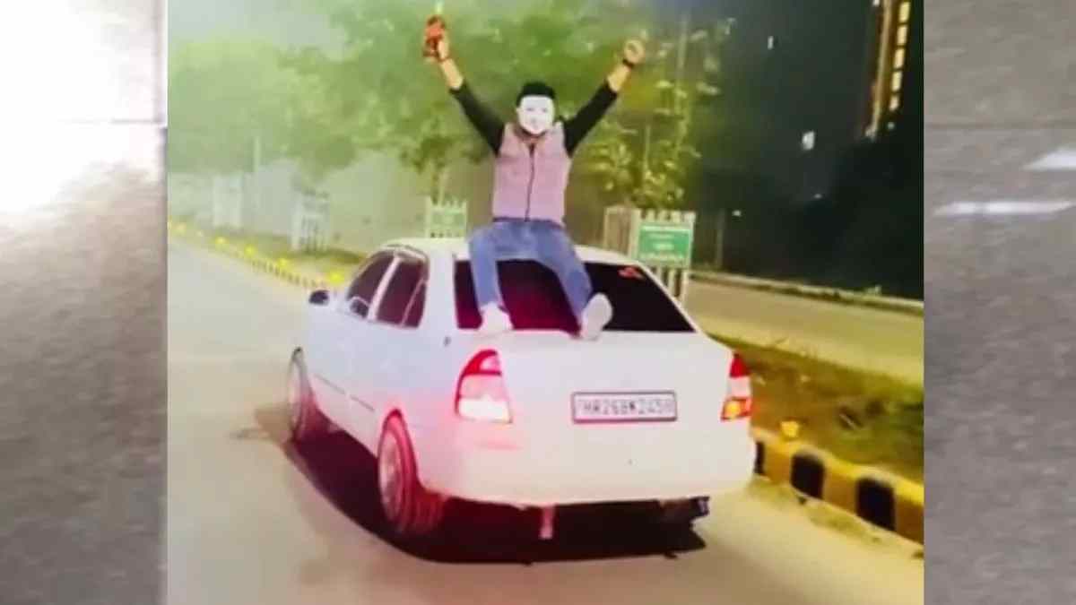 रील का चक्कर: गुरुग्राम में शराब की बोतल लहराते हुए युवक का वीडियो वायरल, पढ़ें ACP ने क्या कहा? Gurugram Viral Video