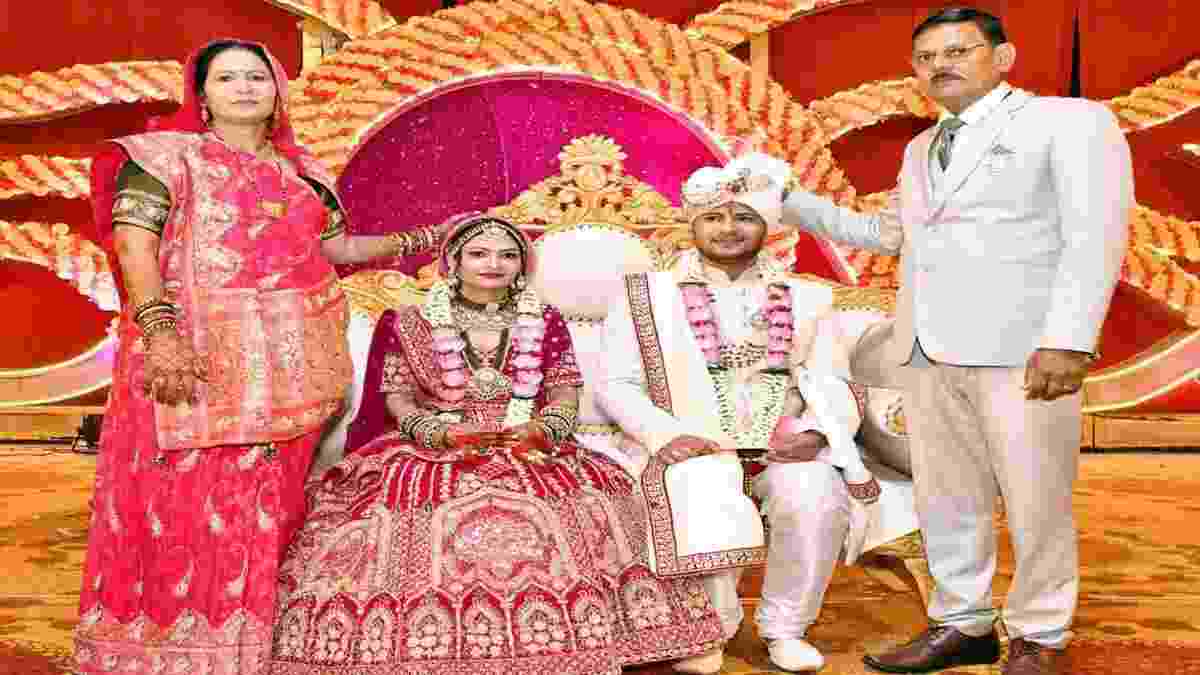 नारनौल के विक्रम ने की दहेज़ रहित शादी, पेश की मिसाल; चौतरफा बना चर्चा का विषय Narnaul Shadi