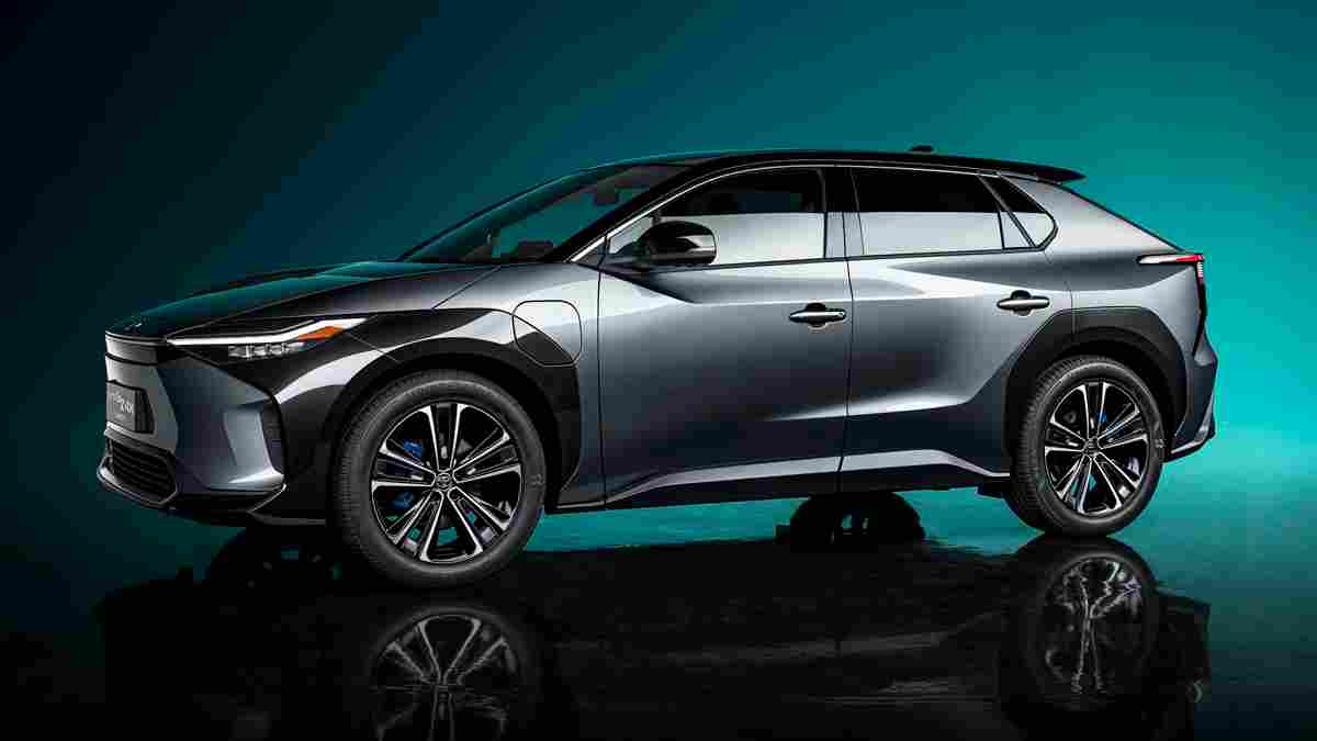 टोयोटा की पहली इलेक्ट्रिक कार अर्बन SUV की फोटो लीक, जानिए इसके फीचर्स Toyota Electric Suv