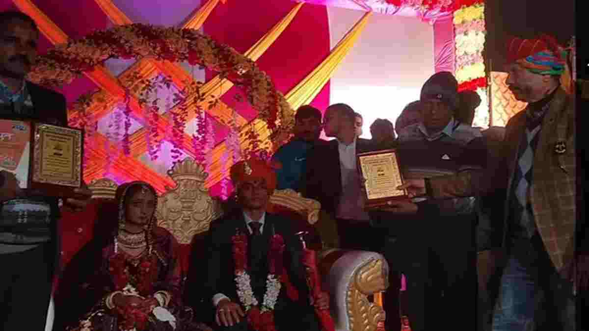 चरखी दादरी में नेवी जवान ने दहेज लोभियों को दिखाया आईना, मात्र 1 रूपए का शगुन लेकर की शादी Charkhi Dadri Shadi