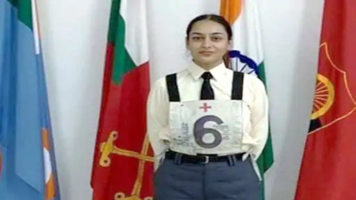 हरियाणा की बेटी कंचन सहरावत बनी भारतीय सेना में लेफ्टिनेंट, CDS परीक्षा में देशभर में हासिल किया तीसरा स्थान Mahendragarh Kanchan Sehrawat