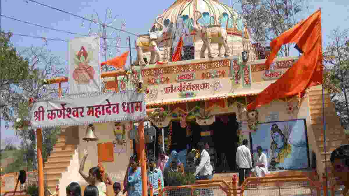 करनाल में स्थित है श्री कर्णेश्वर महादेव मंदिर, यहां भक्त करते हैं पानी में तैरते हुए श्री राम लिखे पत्थर के दर्शन Shri Karneshwar Mahadev Temple
