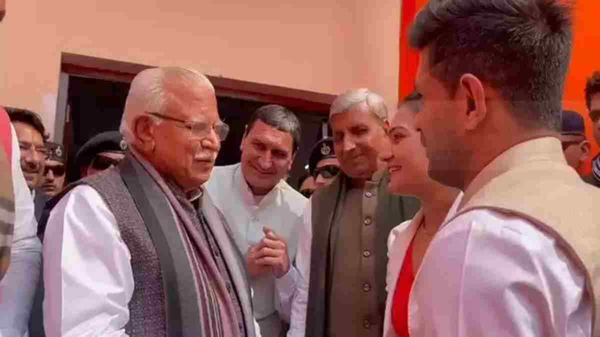 हरियाणा: स्वीटी बूरा ने पति दीपक हुड्डा के साथ थामा भाजपा का दामन, सीएम खट्टर ने कही ये बात Saweety Boora